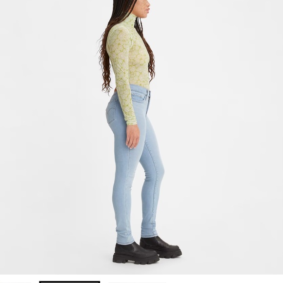 311 Shaping Skinny Levi’s - Picture 3 of 7